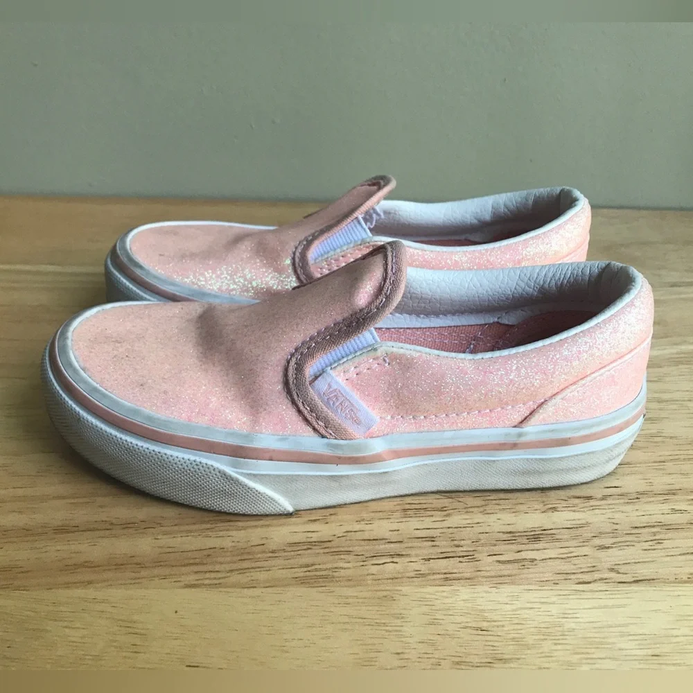 Vans Classic Slip-On Kids “Glitter - Apricot Nectar” Size: US 11.0 EUR 27.5